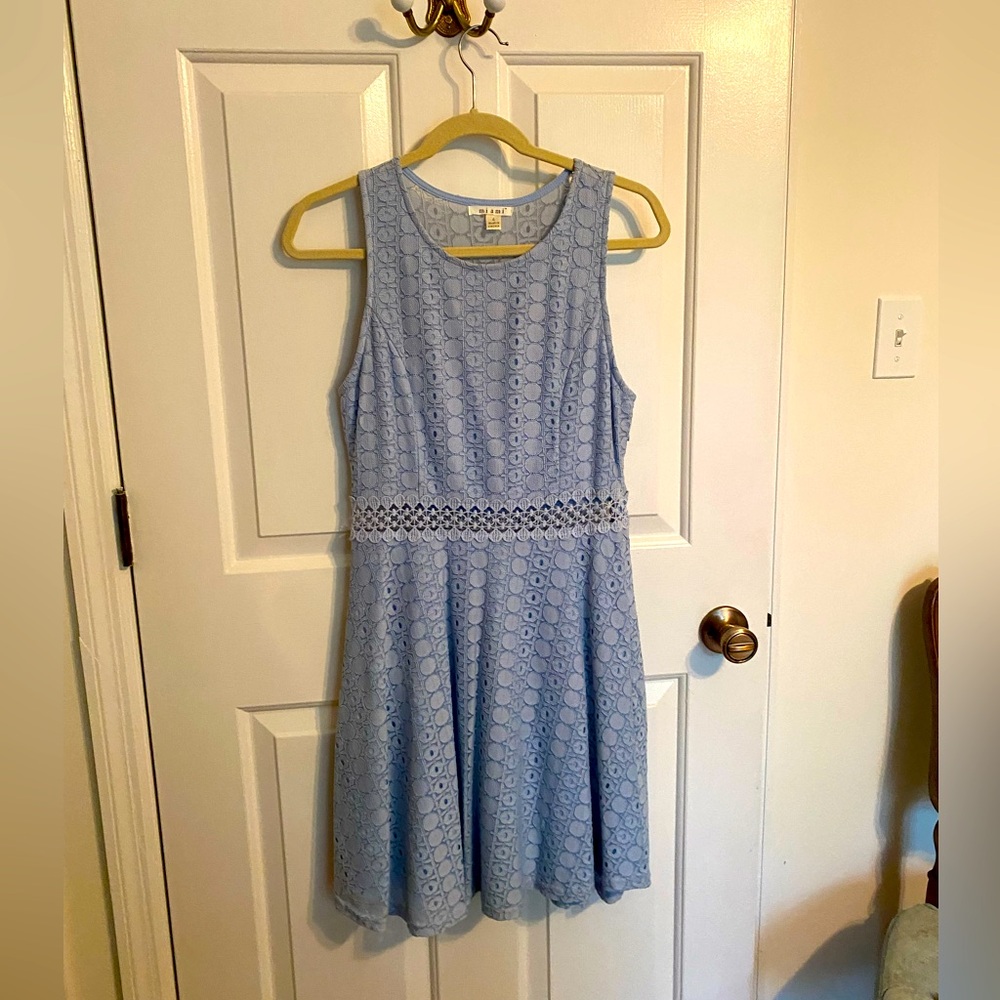 Sleeveless light blue dress